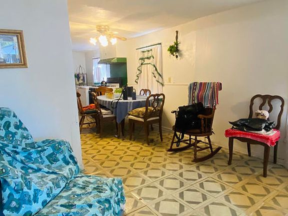 4th image of 2112 CHIHUAHUA ST
