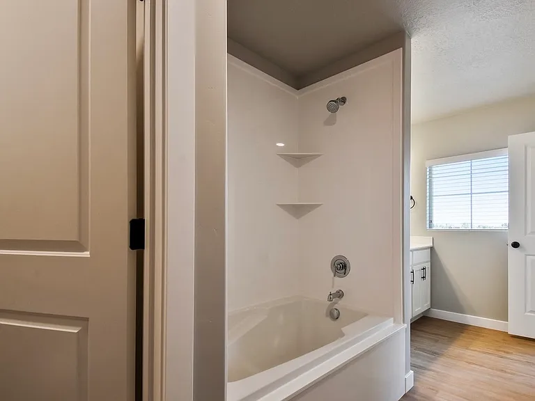 3525 S 4250 W — Photo 10