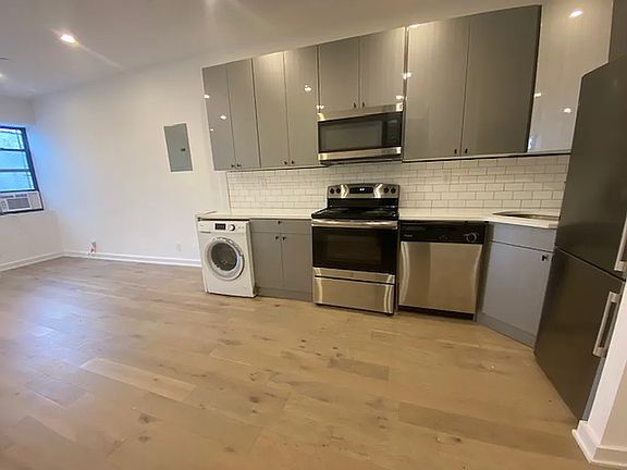 2nd image of 4922 5th Ave #2B