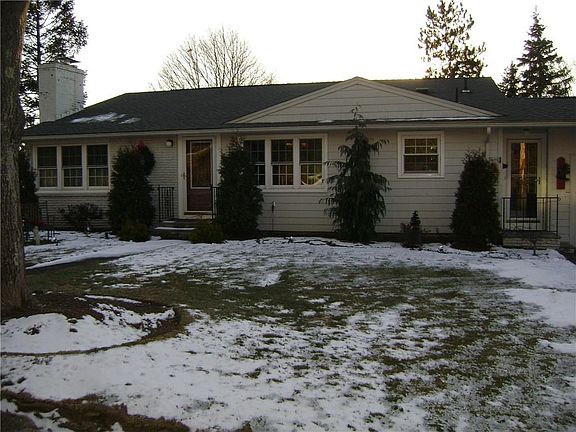 3rd image of 51 Church Hill Dr