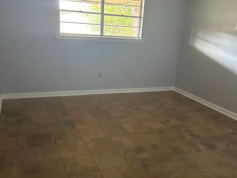 7734 Keats St — Photo 4