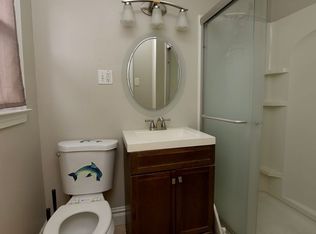 65 Livingston Pl, Bridgeport, CT 06610