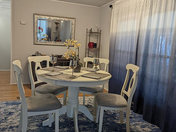 4th image of 616 Barefoot Blvd