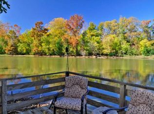 2627 W Cavett Dr, Shreveport, LA 71104