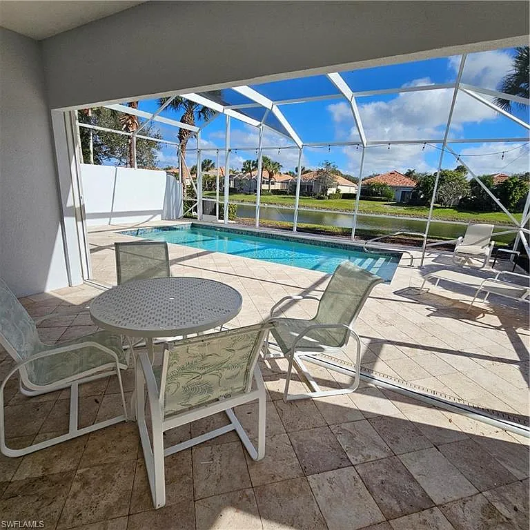 3 bed, 2.0 bath, 1983 sqft, $4,000 — Photo 3