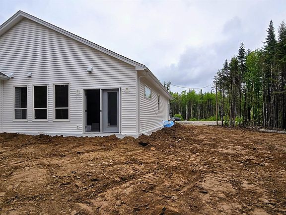 2nd image of 47 Moonlight Dr