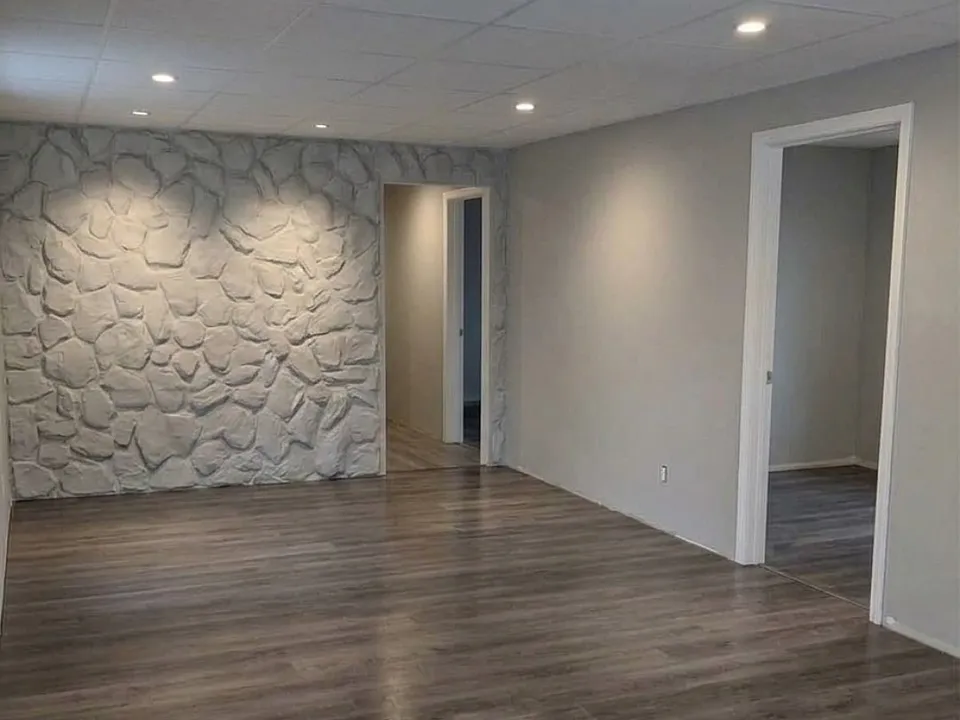 940 N Hamlin Ave #2