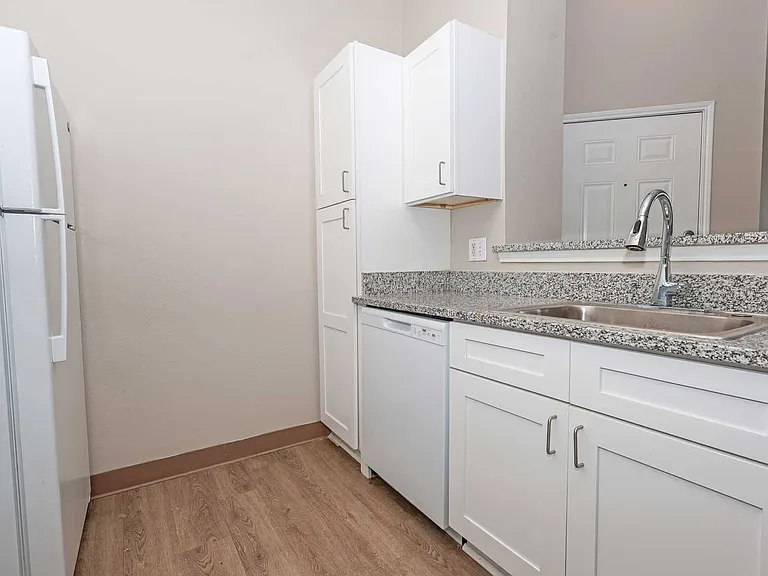 Worthington Point Apartments — Photo 70