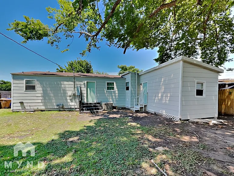1721 Whiting Dr — Photo 20