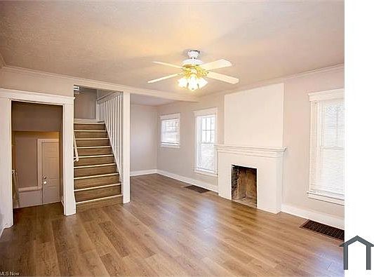 3rd image of 1301 Middle Ave