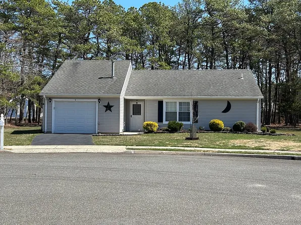 5 Cork Pl, Forked River, NJ 08731