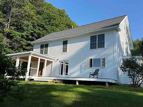 3rd image of 31 South Hollow Road