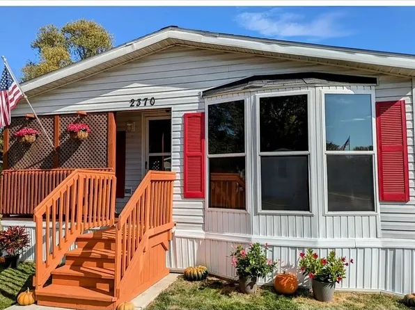 2370 N Dundee Ct, Highland, MI 48357
