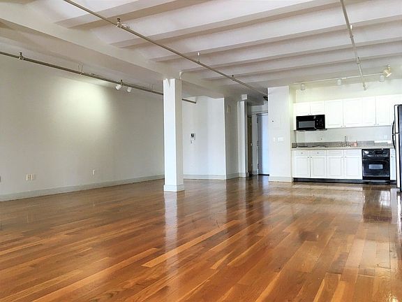 3rd image of 50 Bridge St APT 315