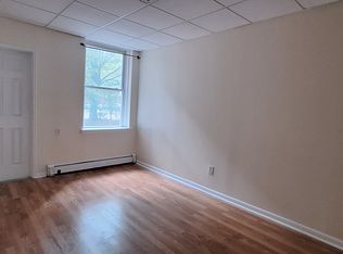155 Christopher Columbus Dr APT 1R, Jersey City, NJ 07302