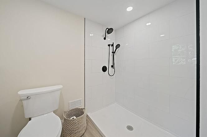 2nd image of 590 Liberty St #1