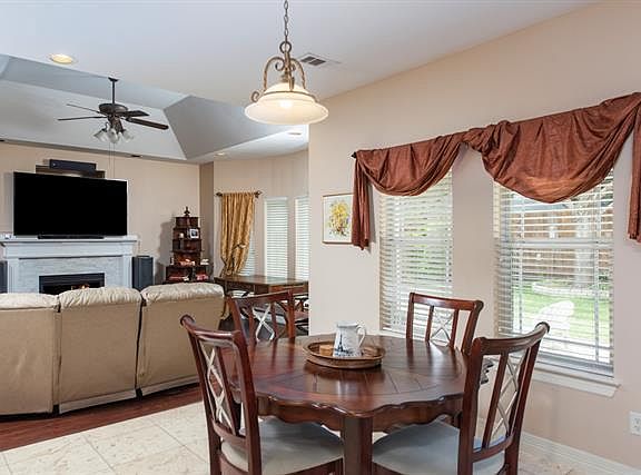 5th image of 2710 River Legacy Dr