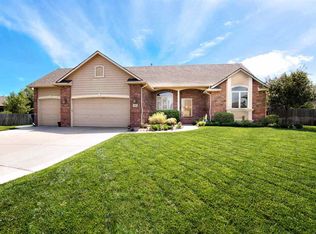 622 N Thoroughbred Ct, Wichita, KS 67235