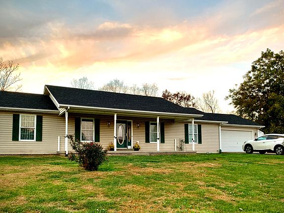 5th image of 130 Donald Dr