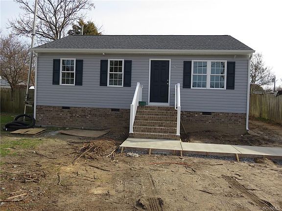 2nd image of 131 N Kalmia Ave