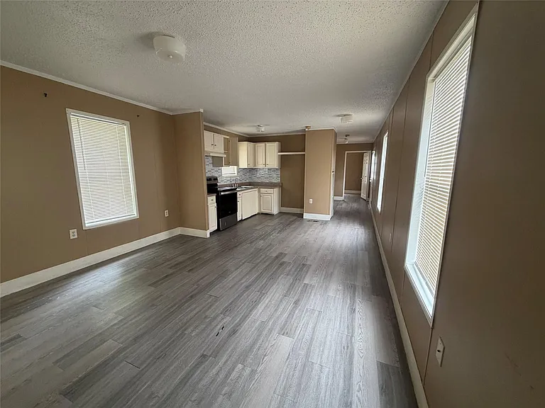 14126 Waxahachie St — Photo 3
