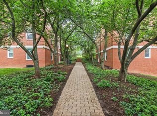 22 S Old Glebe Rd #5D, Arlington, VA 22204