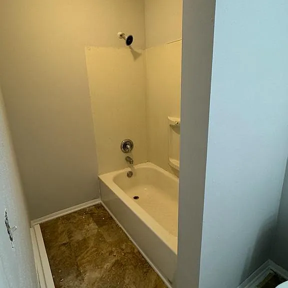 79 Lexington Blvd — Photo 11