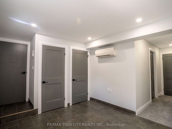 5th image of 130 Elgin St #2