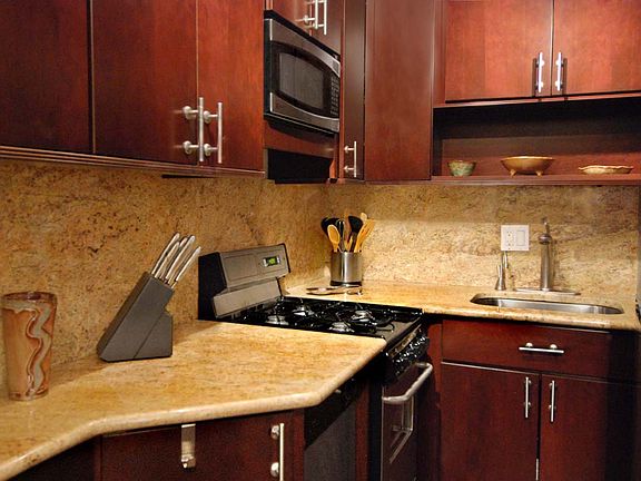 2nd image of 153 E 57th St APT 12A