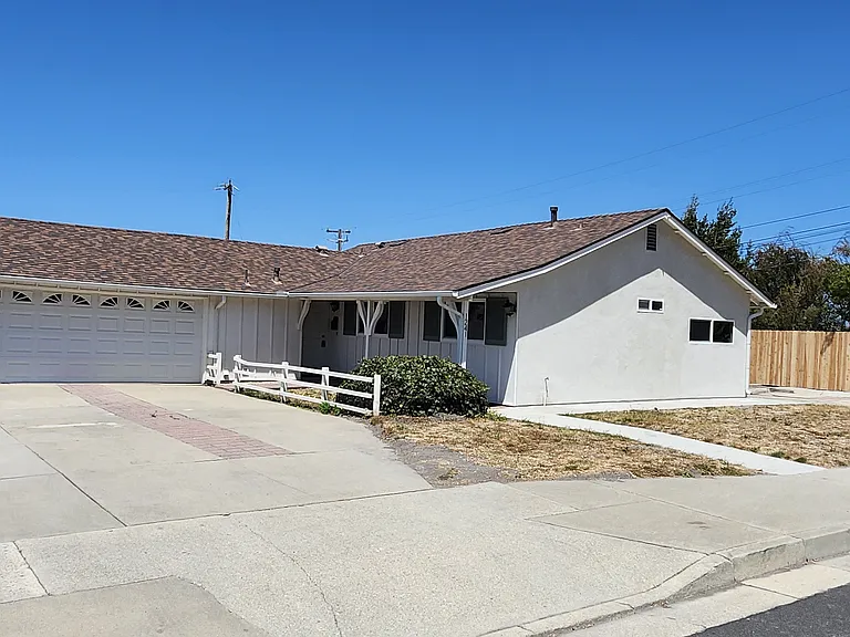 1241 W Fir Ave — Photo 1