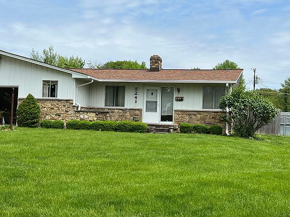 3rd image of 5241 Moonlight Dr