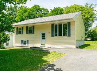 9 Lynaugh Rd, Victor, NY 14564