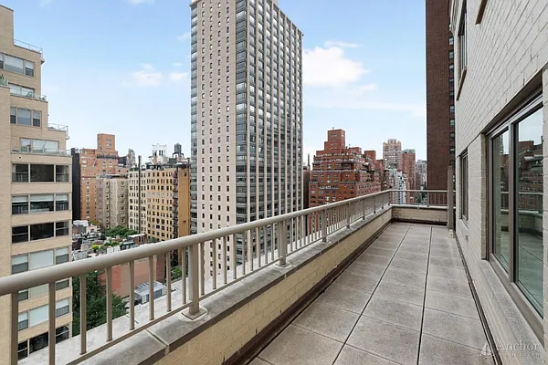 Rented by Anchor Associates | media 14