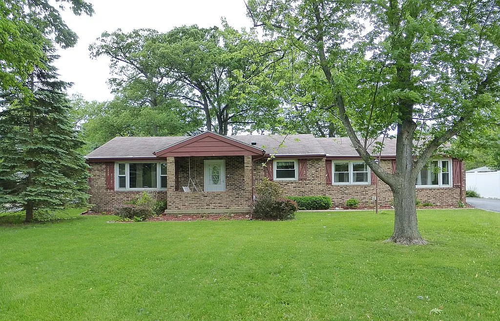 2309 Forest Crest Dr photo 1