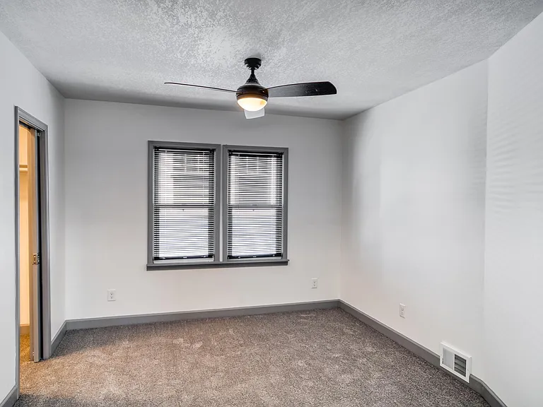 5647 Olive St — Photo 14