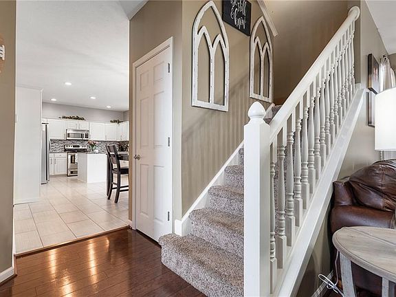 4th image of 12128 Cedar Crest Ct