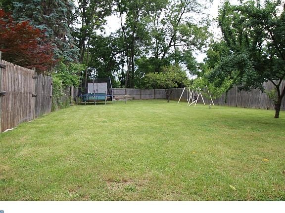 4th image of 7917 Anita Dr