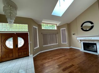 1004 Harkness Ln, Redondo Beach, CA 90278