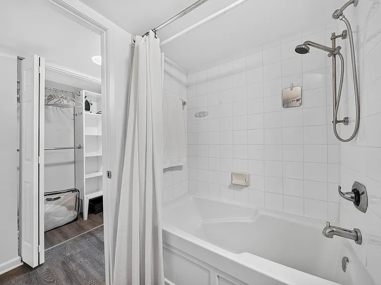 520 SE 5th Ave #2211 — Photo 30