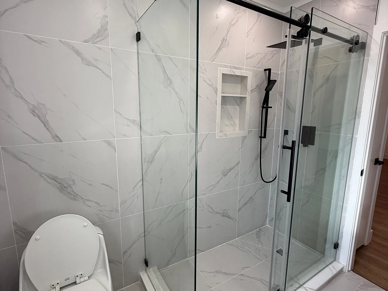 3 bed, $3,300 — Photo 2
