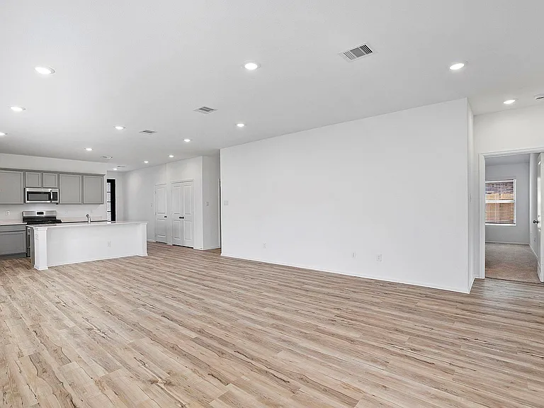 31546 Beacon Cove Trl — Photo 13