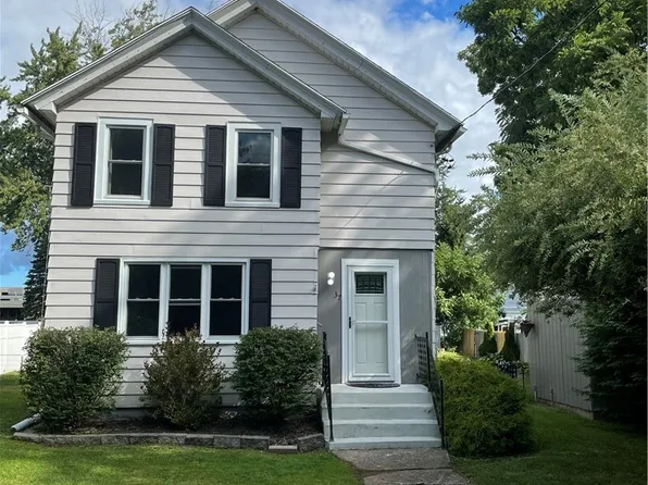37 W Union St, Holley, NY 14470