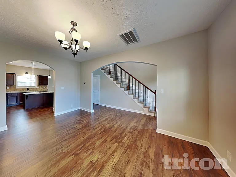 3772 Windhaven Dr — Photo 5