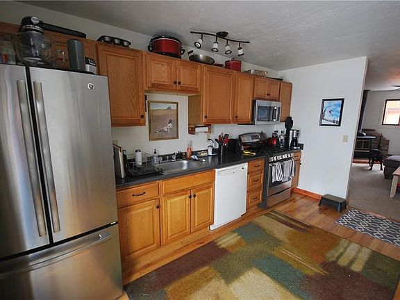 5th image of 476 Cartier Ct