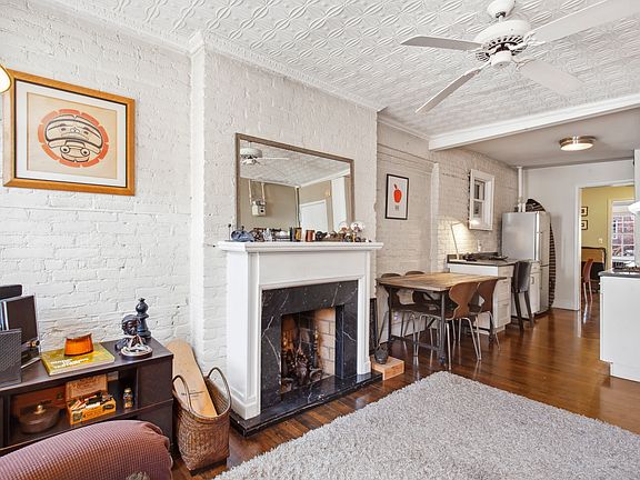 3rd image of 713 Washington St APT 6