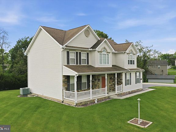 5th image of 1671 Raven Dr N #153
