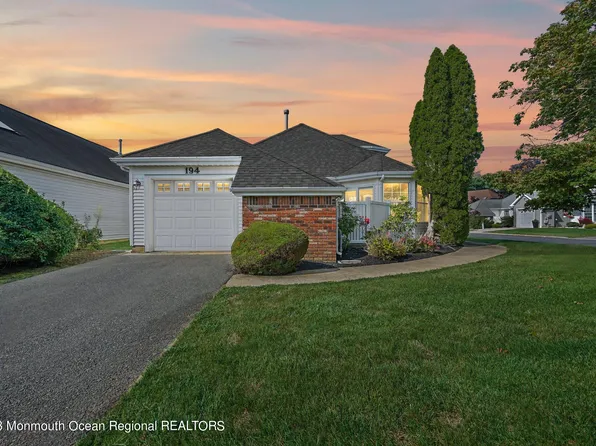 194 Loganberry Lane, Freehold, NJ 07728