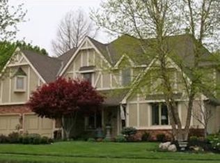 11010 W 124th Ter, Overland Park, KS 66213