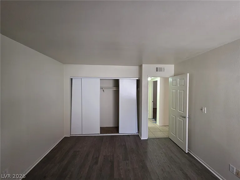 1440 Vegas Valley Dr #8 — Photo 35
