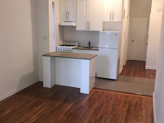 3rd image of 140 Claremont Ave APT 3H